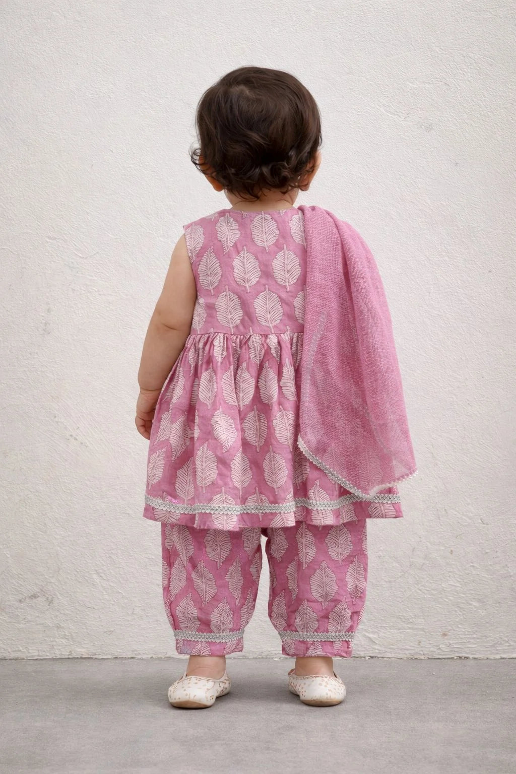 Girls - Pink Ethnic Cotton Kurta & Pant With Dupatta
