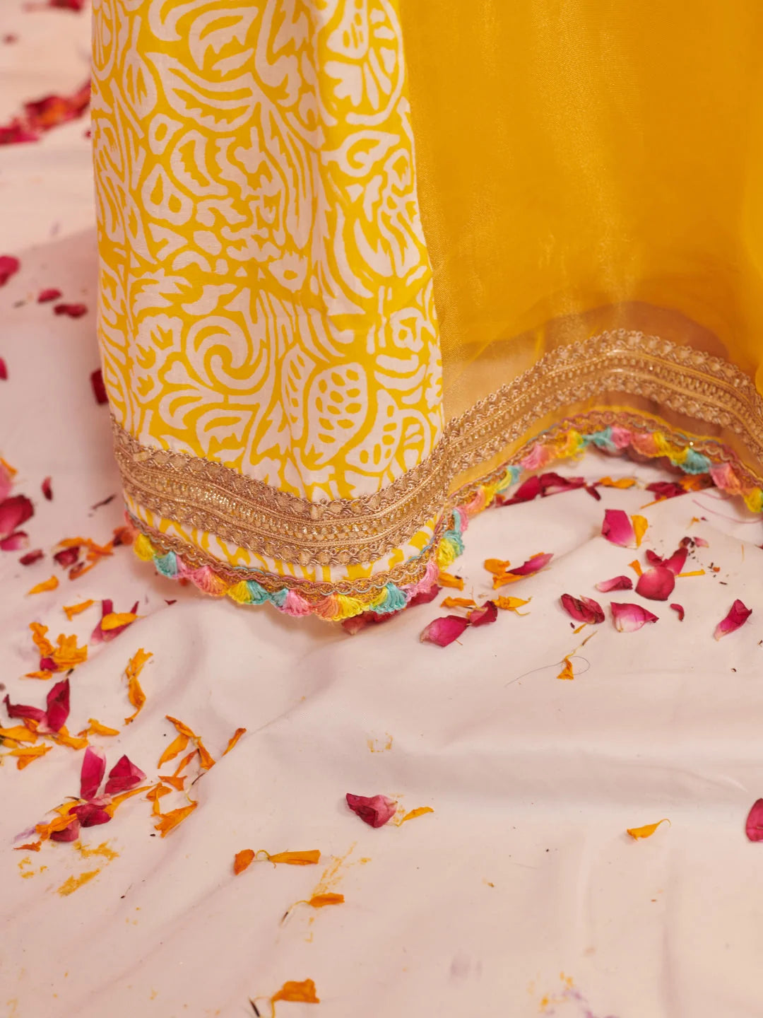 Girls Yellow Printed Cotton Lehenga & Choli With Dupatta